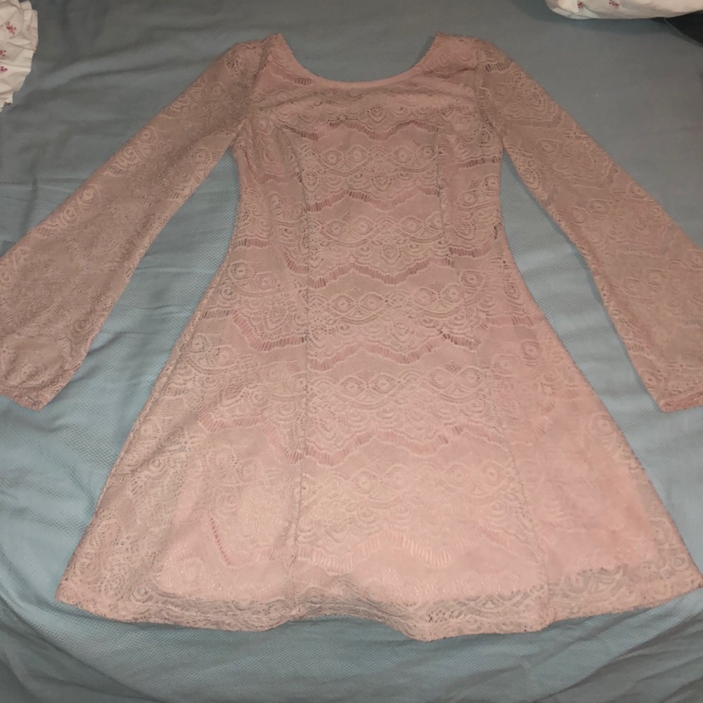 Dusty Rose Bell-Sleeved Dress